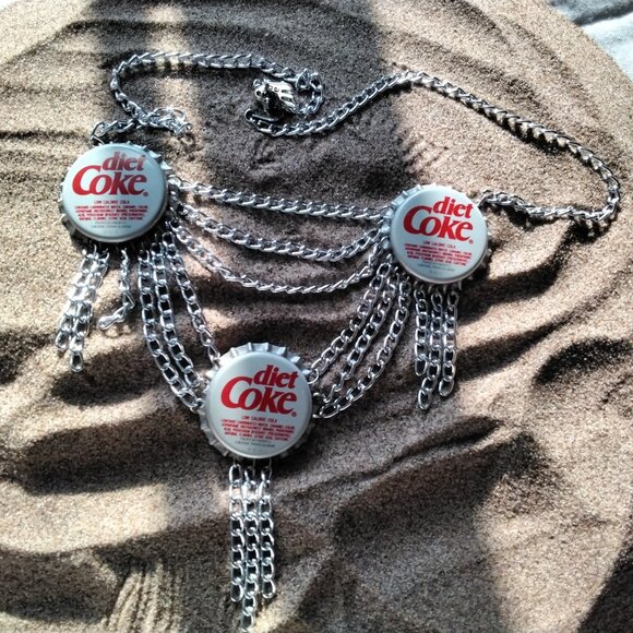 White Diet Coke Cap Necklace Confessions of a Teenage Drama Queen - Picture 2 of 4